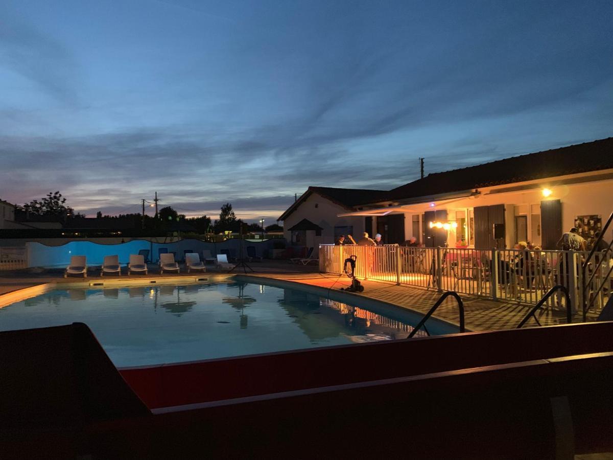 Camping Les Violettes La Faute-sur-Mer Bagian luar foto